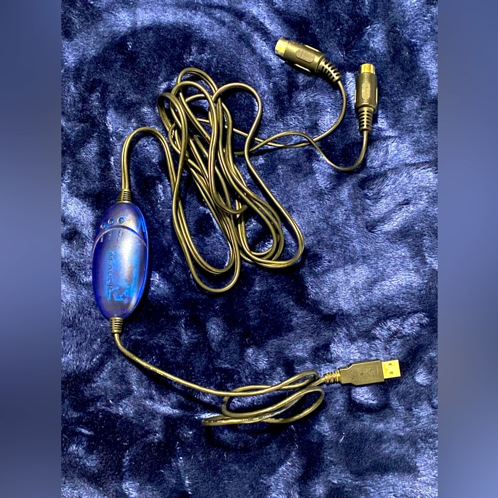 M-Audio Uno Portable 1-in/1-out MIDI Interface